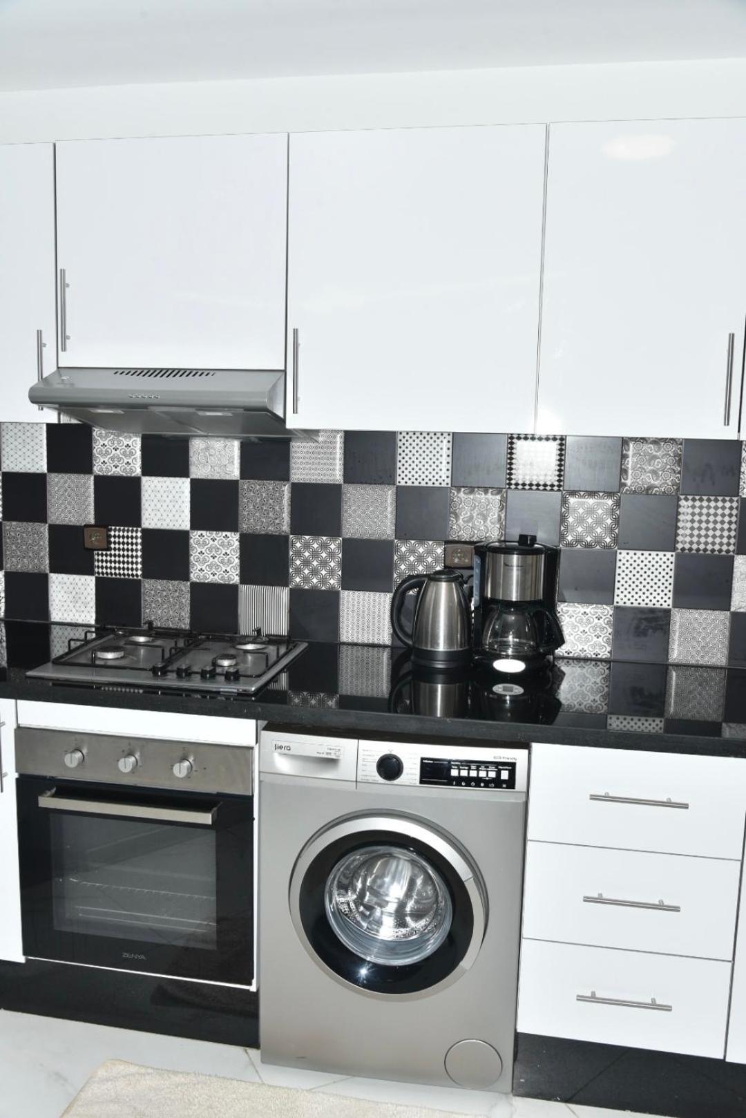 Bright 3-Br In Heart Of Kenitra-Perfect Summer Stay With Parking! Exterior foto